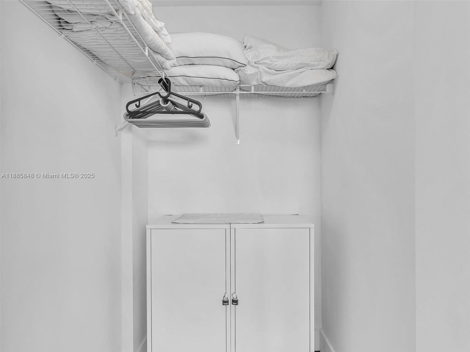 121 NE 34th St #3114, Miami FL 33137