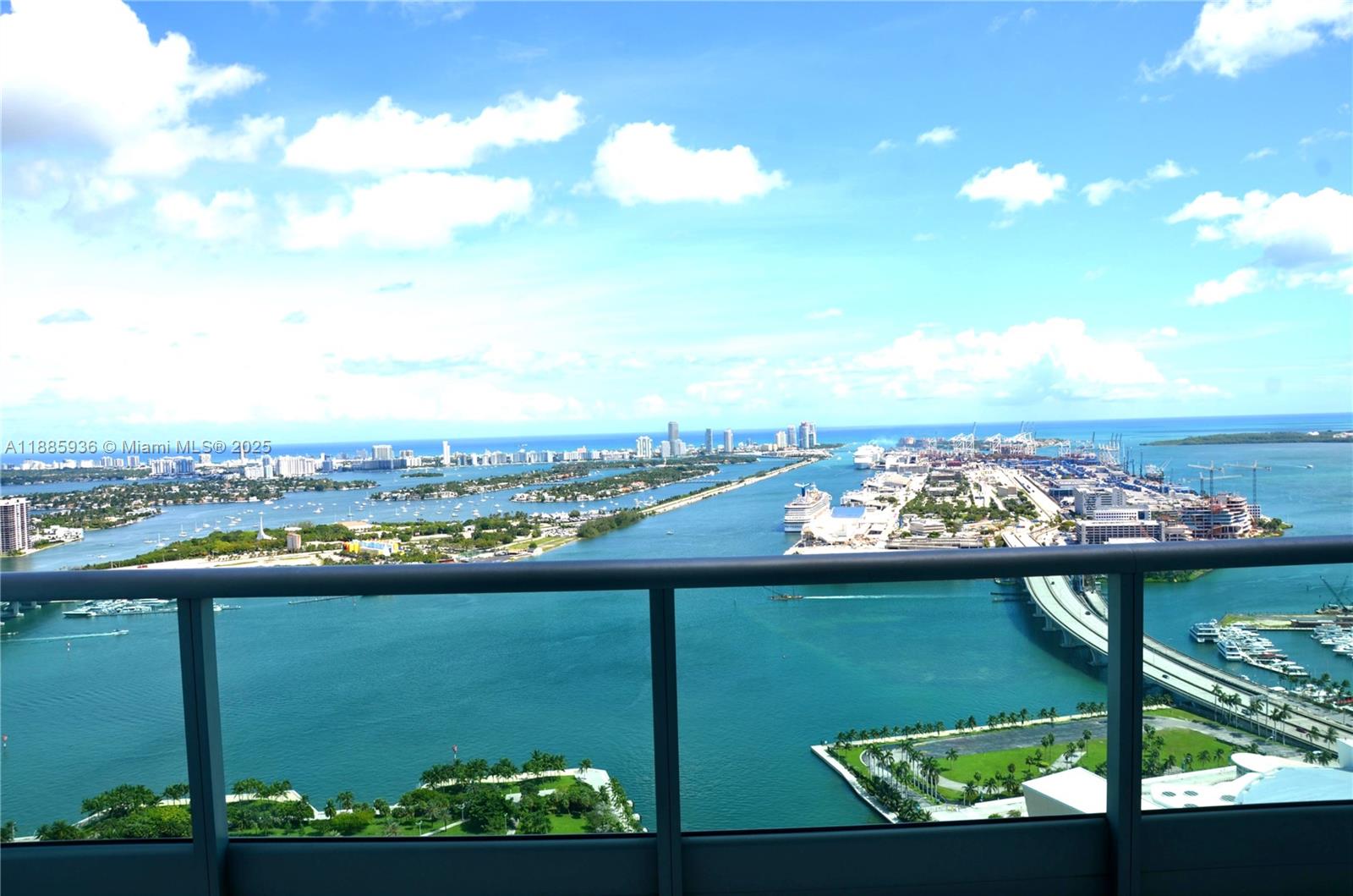 900 Biscayne Blvd #5104, Miami FL 33132