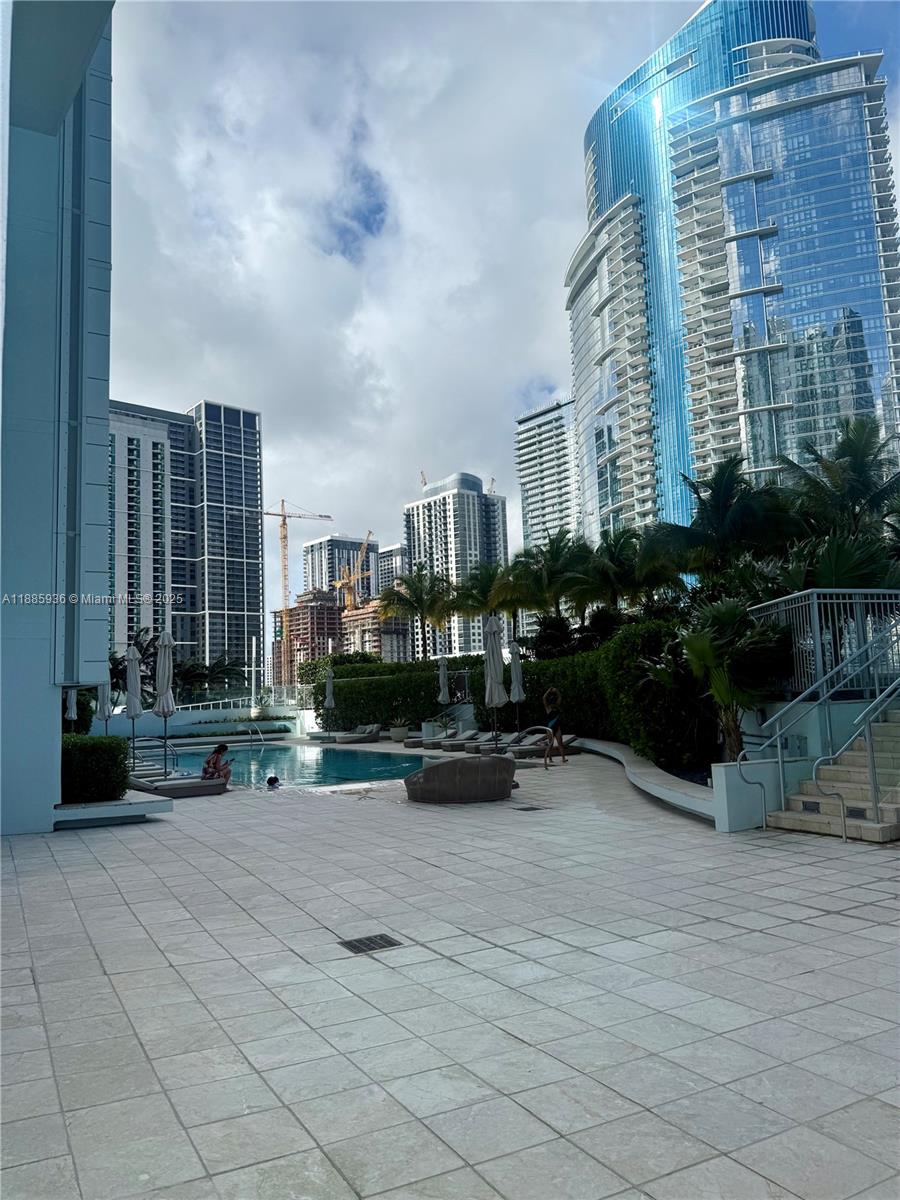 900 Biscayne Blvd #5104, Miami FL 33132