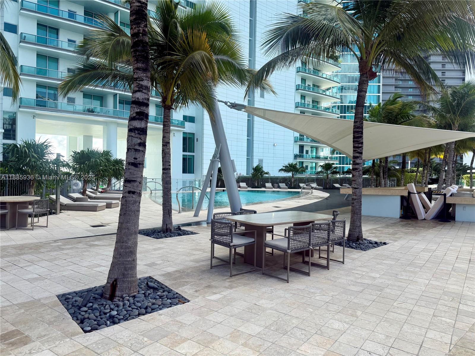 900 Biscayne Blvd #5104, Miami FL 33132
