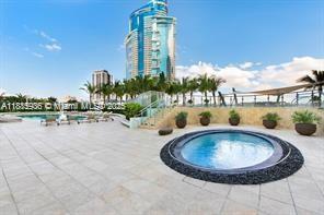 900 Biscayne Blvd #5104, Miami FL 33132