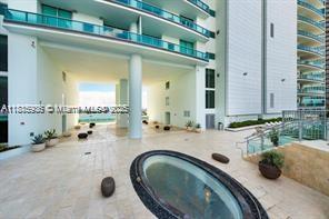 900 Biscayne Blvd #5104, Miami FL 33132