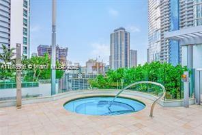 900 Biscayne Blvd #5104, Miami FL 33132