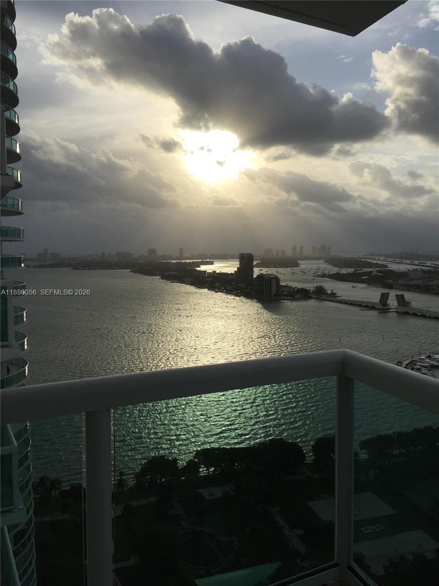 1800 N BAYSHORE DR #1715, Miami FL 33132