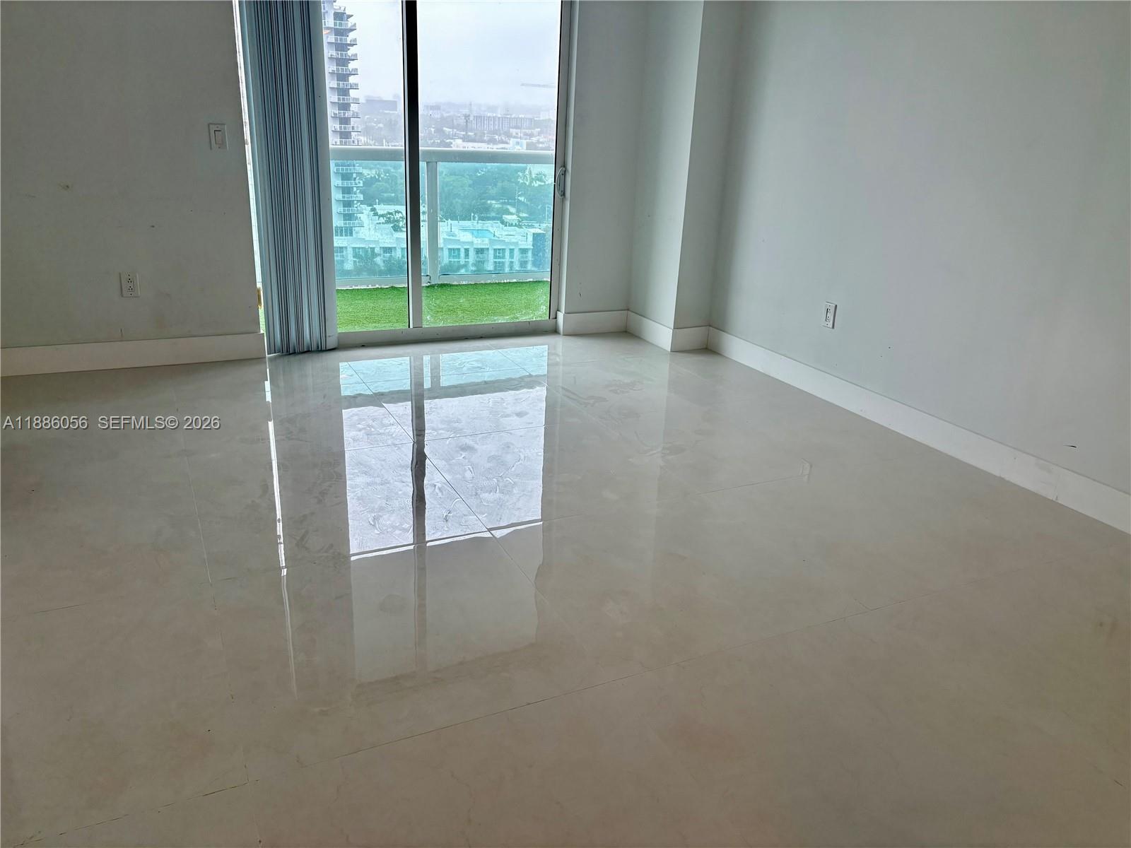 1800 N BAYSHORE DR #1715, Miami FL 33132