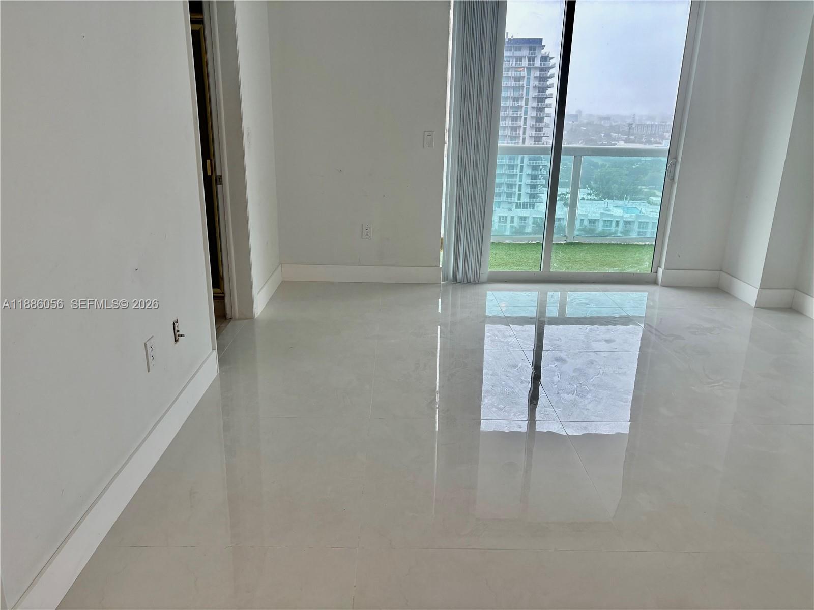 1800 N BAYSHORE DR #1715, Miami FL 33132