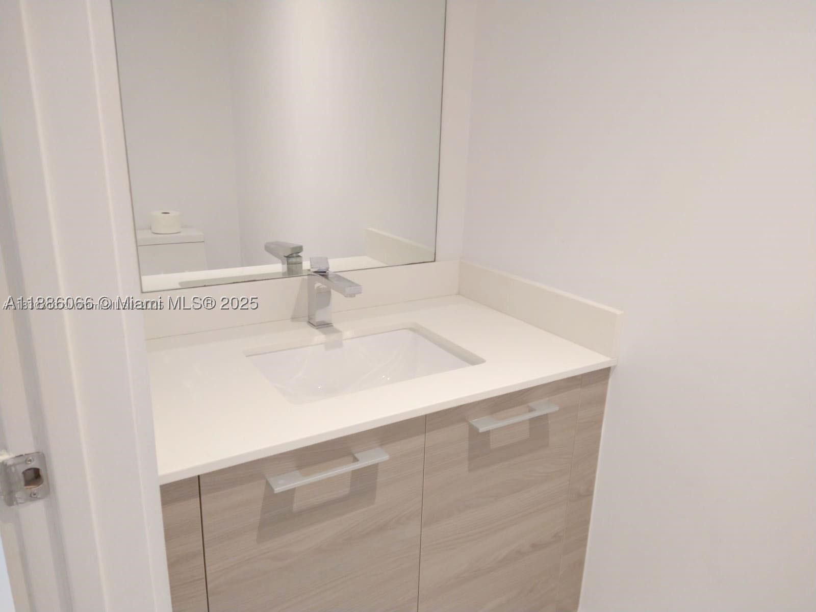 1300 S Miami Ave #2208, Miami FL 33130