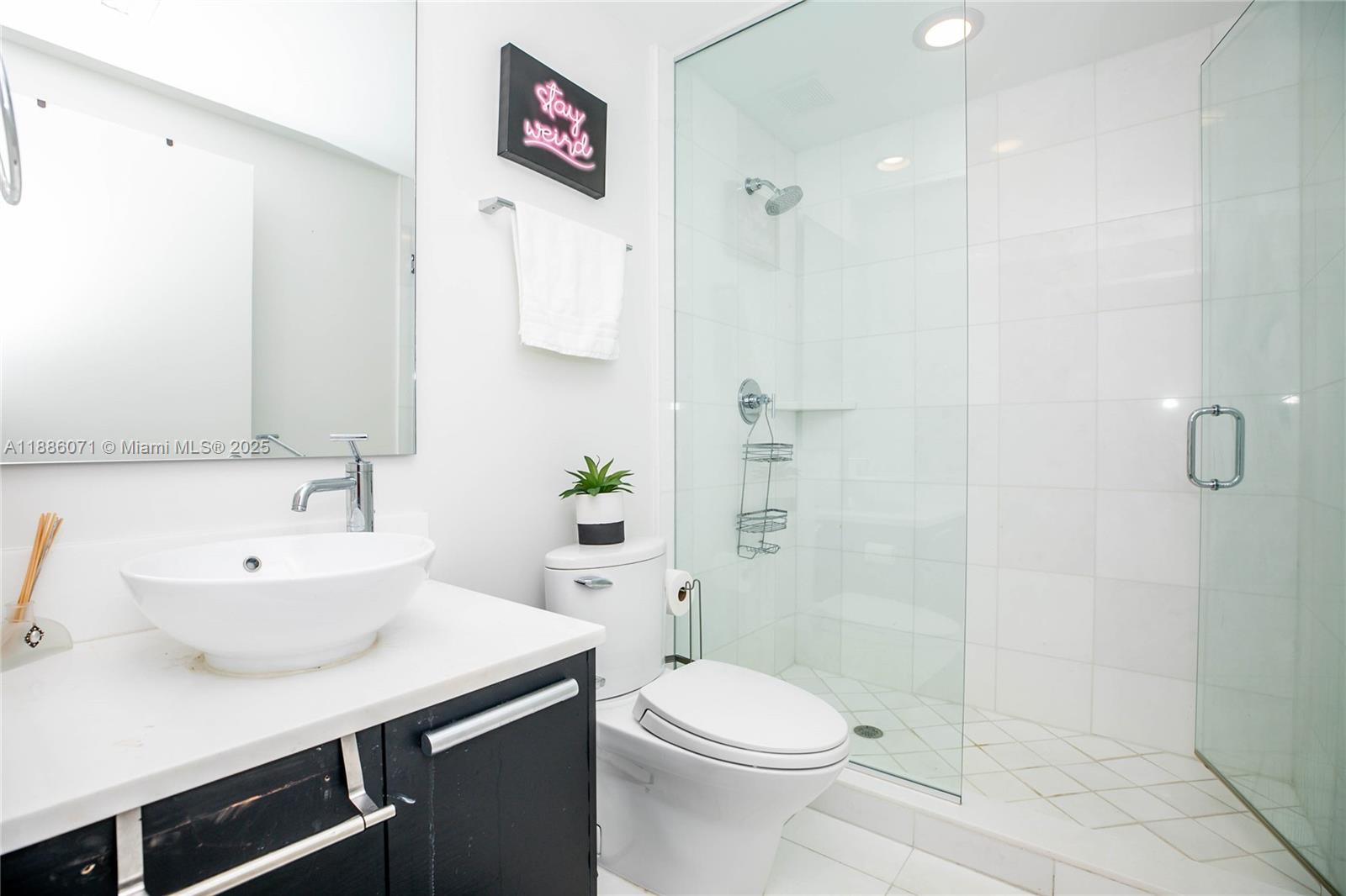 2950 NE 188th St #124, Aventura FL 33180