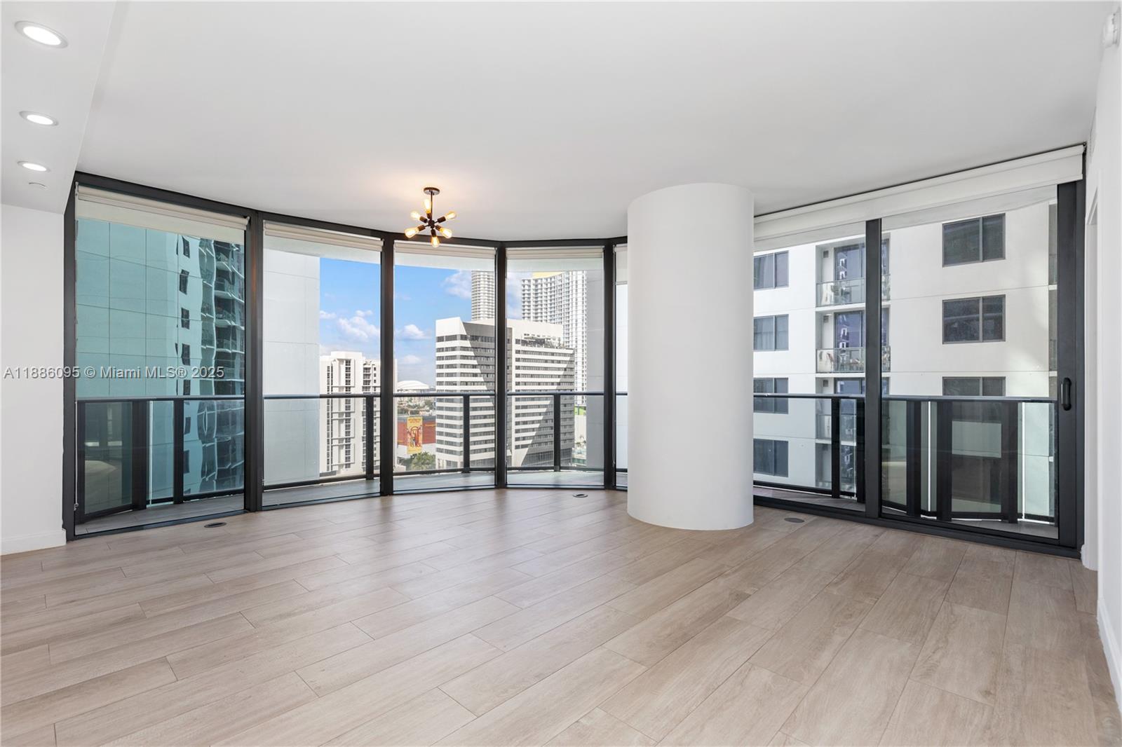 55 SW 9th St #1608, Miami FL 33130