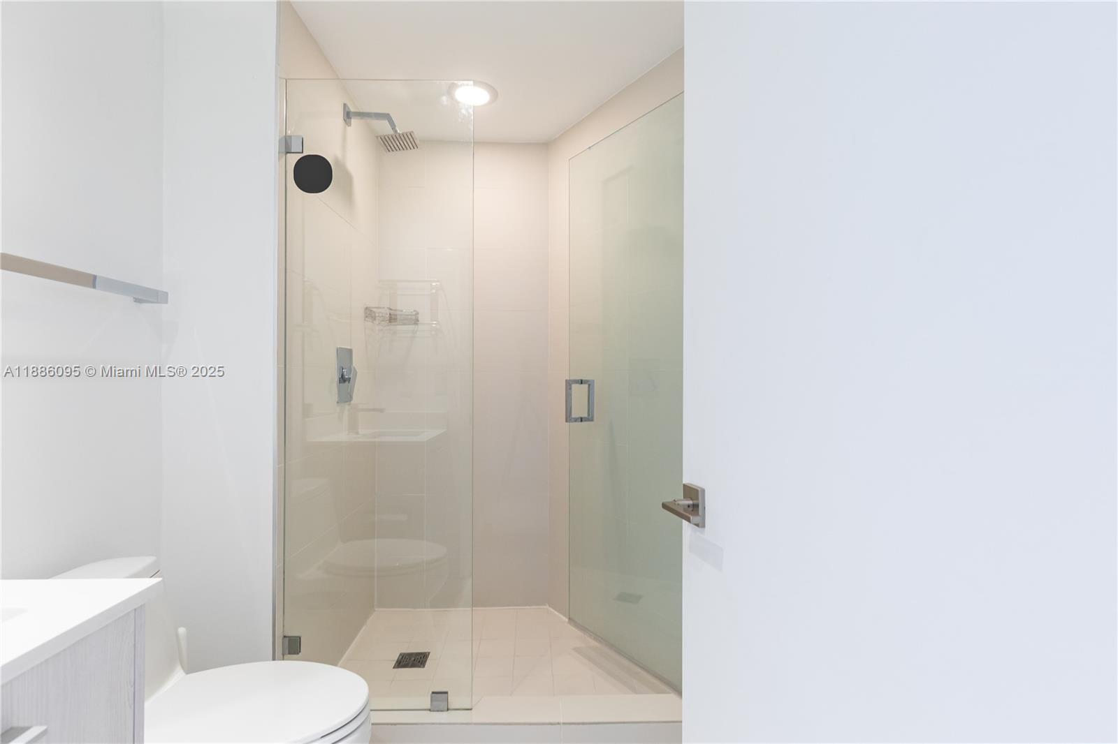 55 SW 9th St #1608, Miami FL 33130