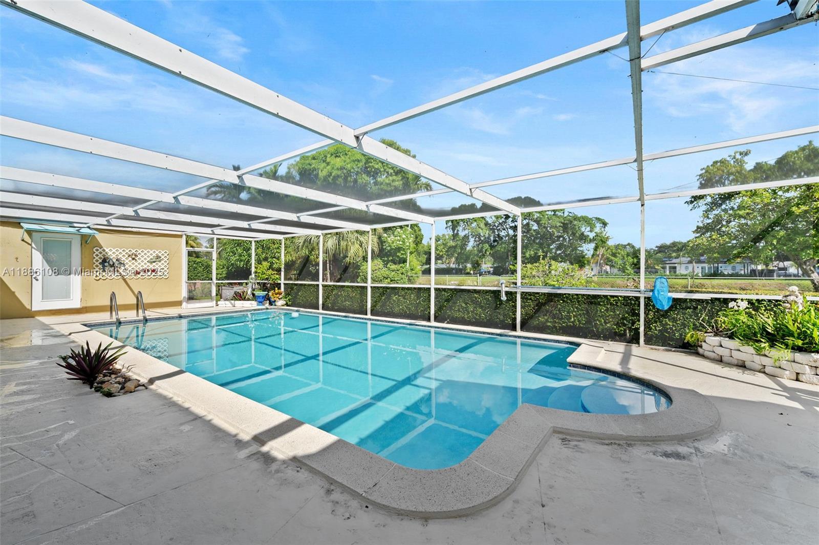 8891 SW 85th St, Miami FL 33173