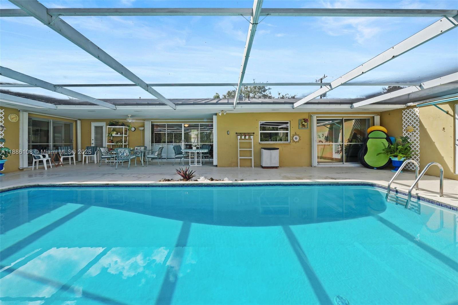 8891 SW 85th St, Miami FL 33173