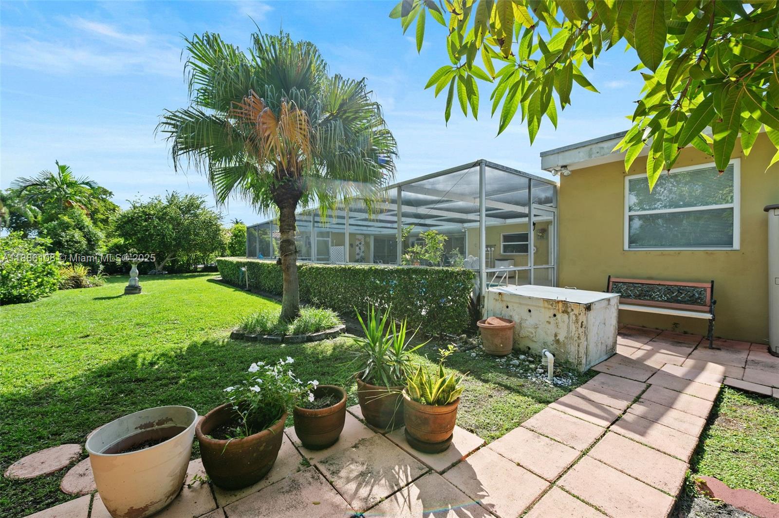 8891 SW 85th St, Miami FL 33173