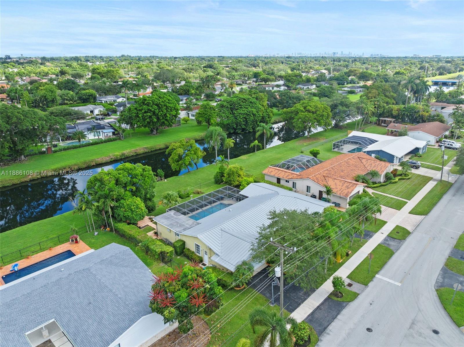 8891 SW 85th St, Miami FL 33173