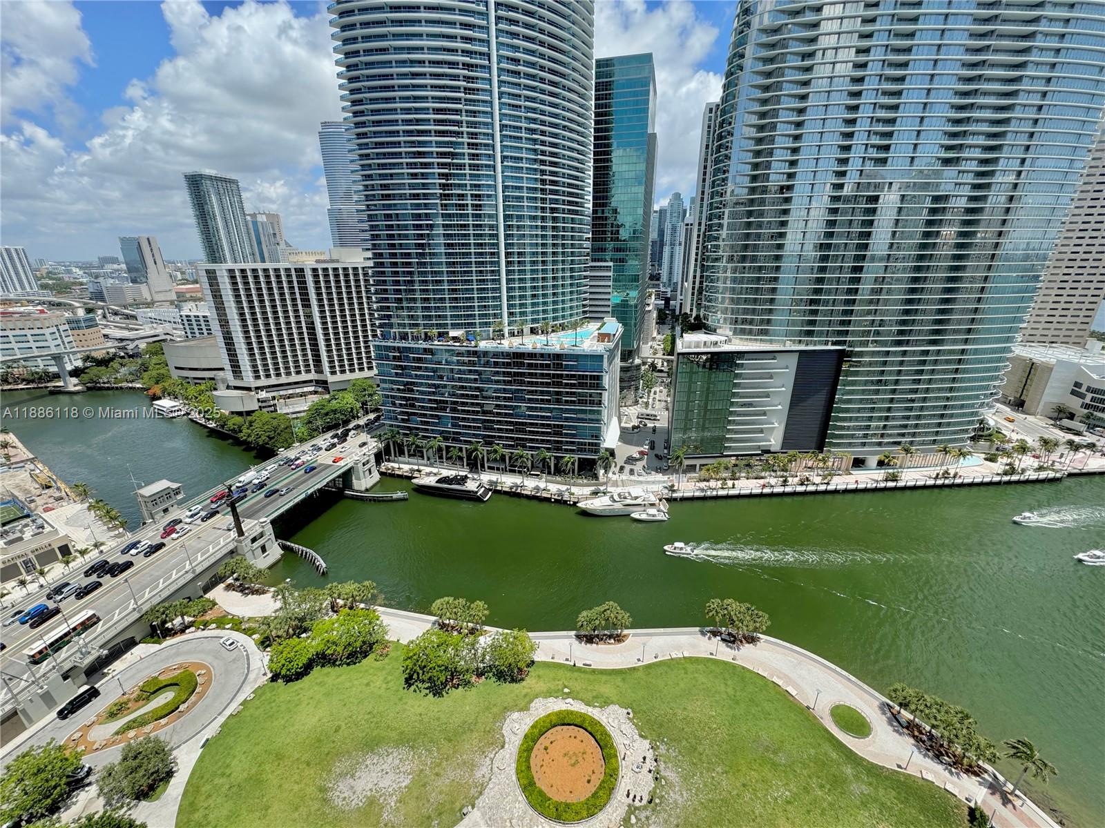 475 Brickell Ave #2512, Miami FL 33131