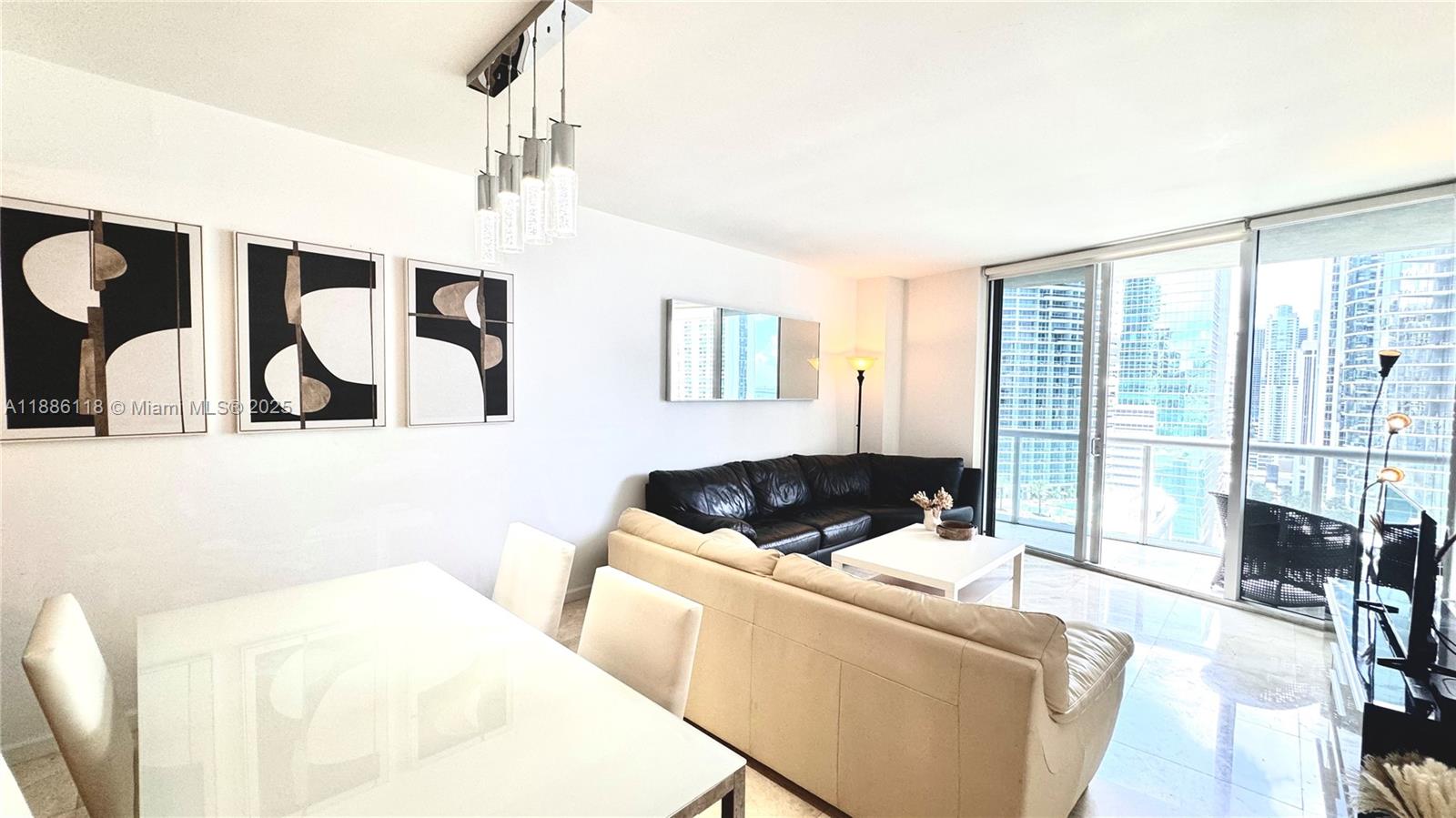 475 Brickell Ave #2512, Miami FL 33131