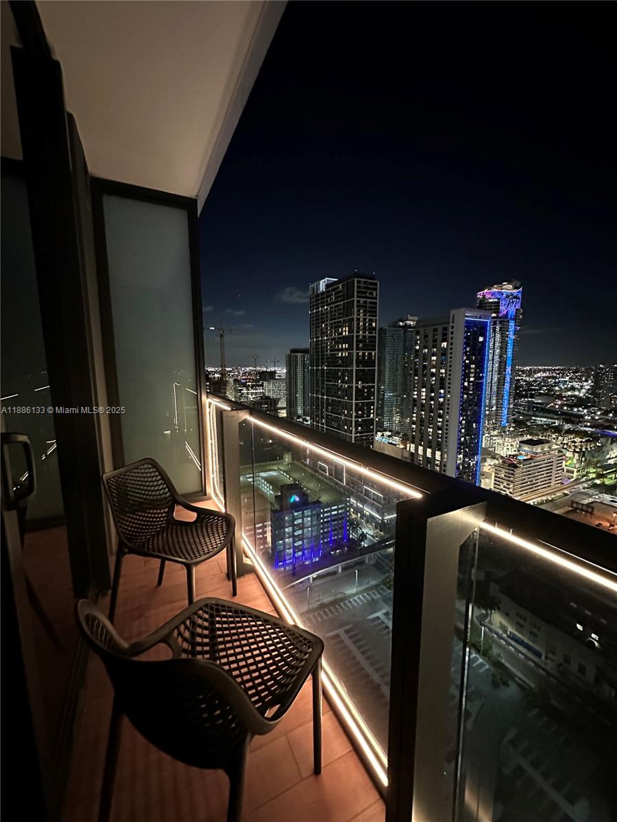 398 NE 5th St #3008, Miami FL 33132