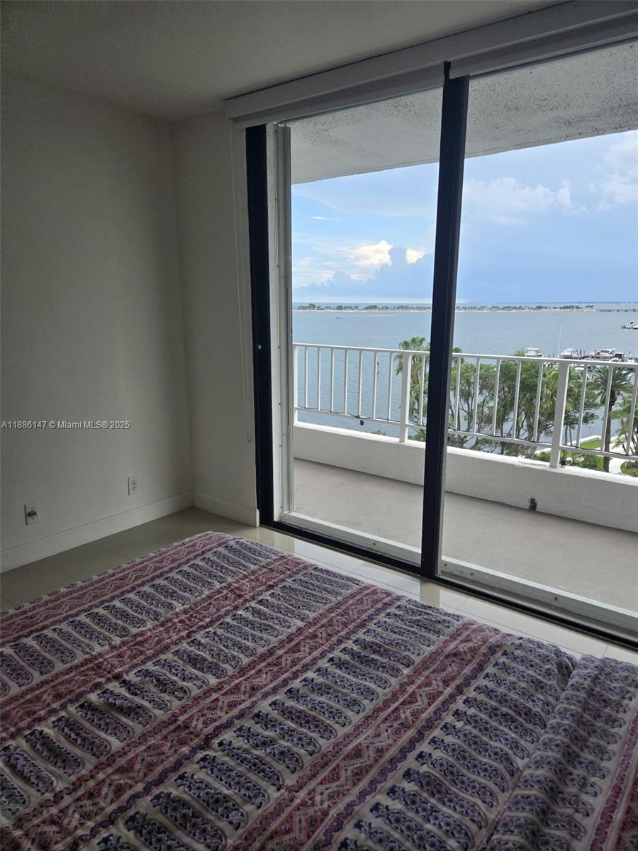 200 SE 15th Rd #8J, Miami FL 33129