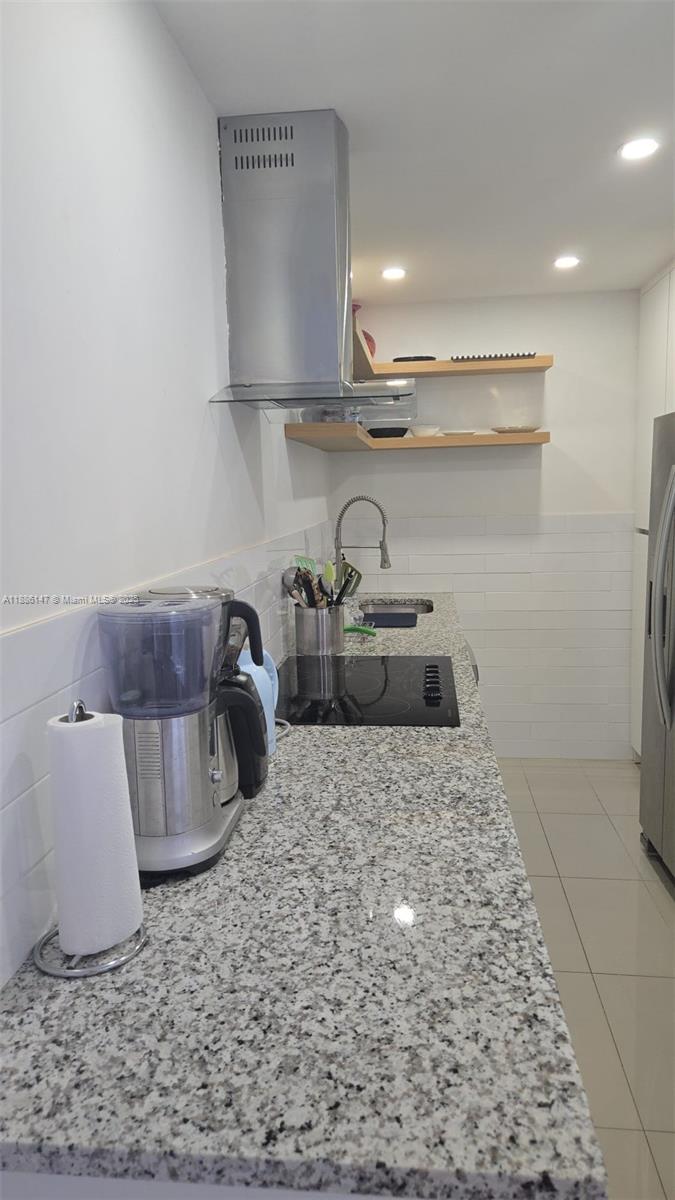200 SE 15th Rd #8J, Miami FL 33129