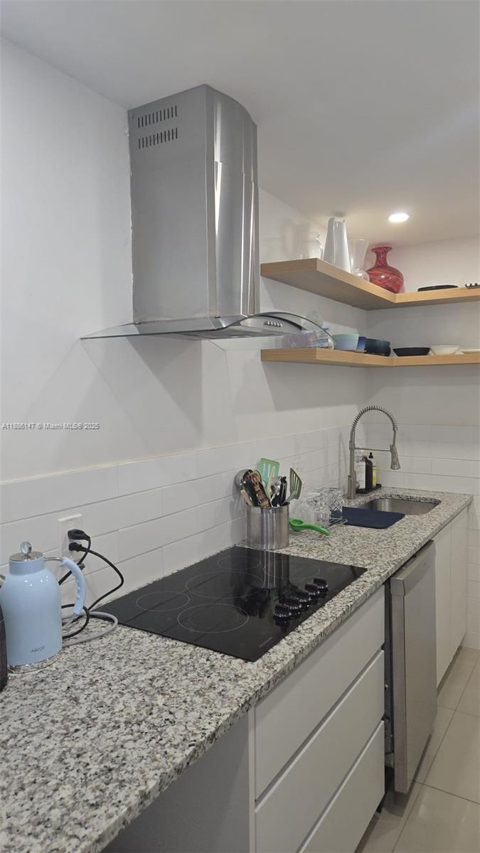 200 SE 15th Rd #8J, Miami FL 33129