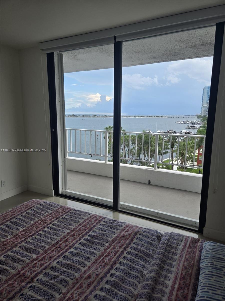 200 SE 15th Rd #8J, Miami FL 33129