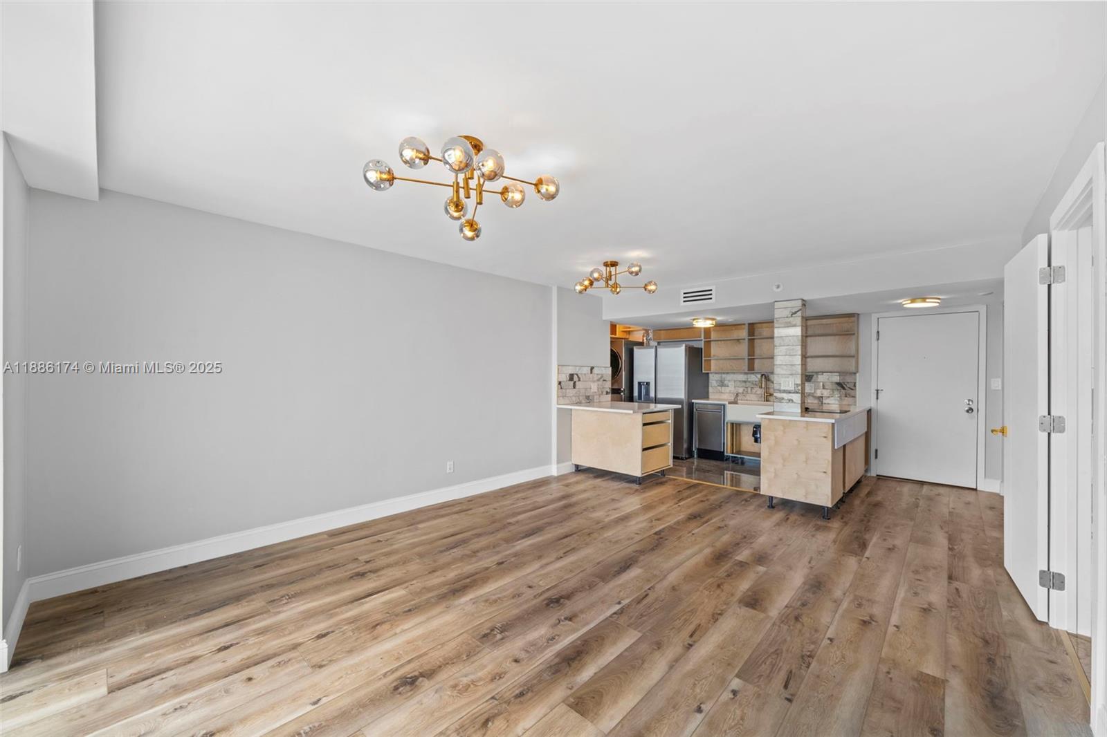 770 Claughton Island Dr #1706, Miami FL 33131