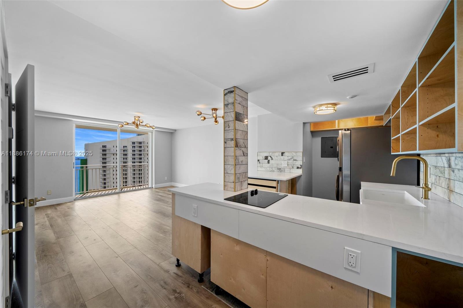 770 Claughton Island Dr #1706, Miami FL 33131