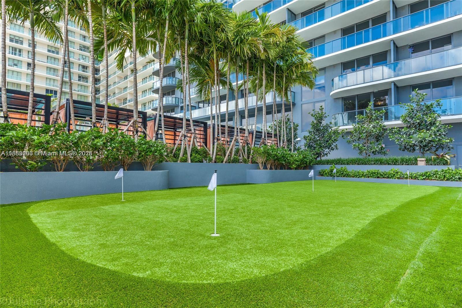 121 NE 34th St #1007, Miami FL 33137