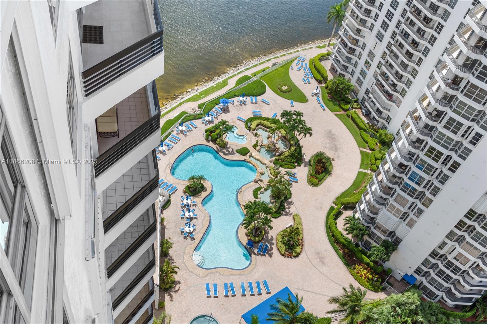 19195 Mystic Pointe Dr #2502, Aventura FL 33180