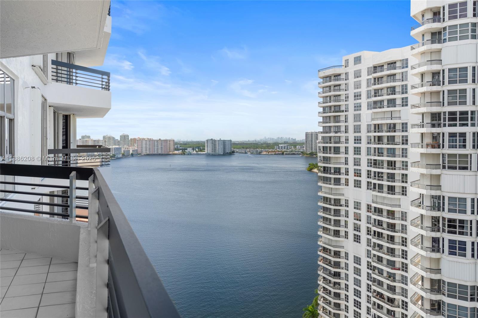 19195 Mystic Pointe Dr #2502, Aventura FL 33180