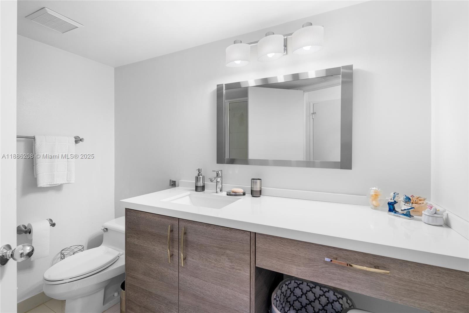 19195 Mystic Pointe Dr #2502, Aventura FL 33180