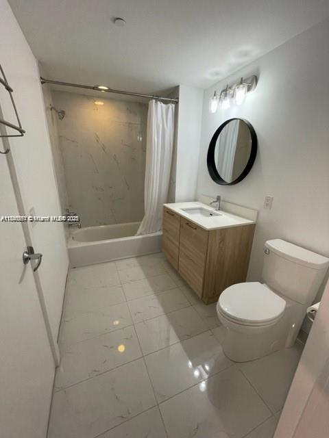 16385 Biscayne Blvd #904, North Miami Beach FL 33160