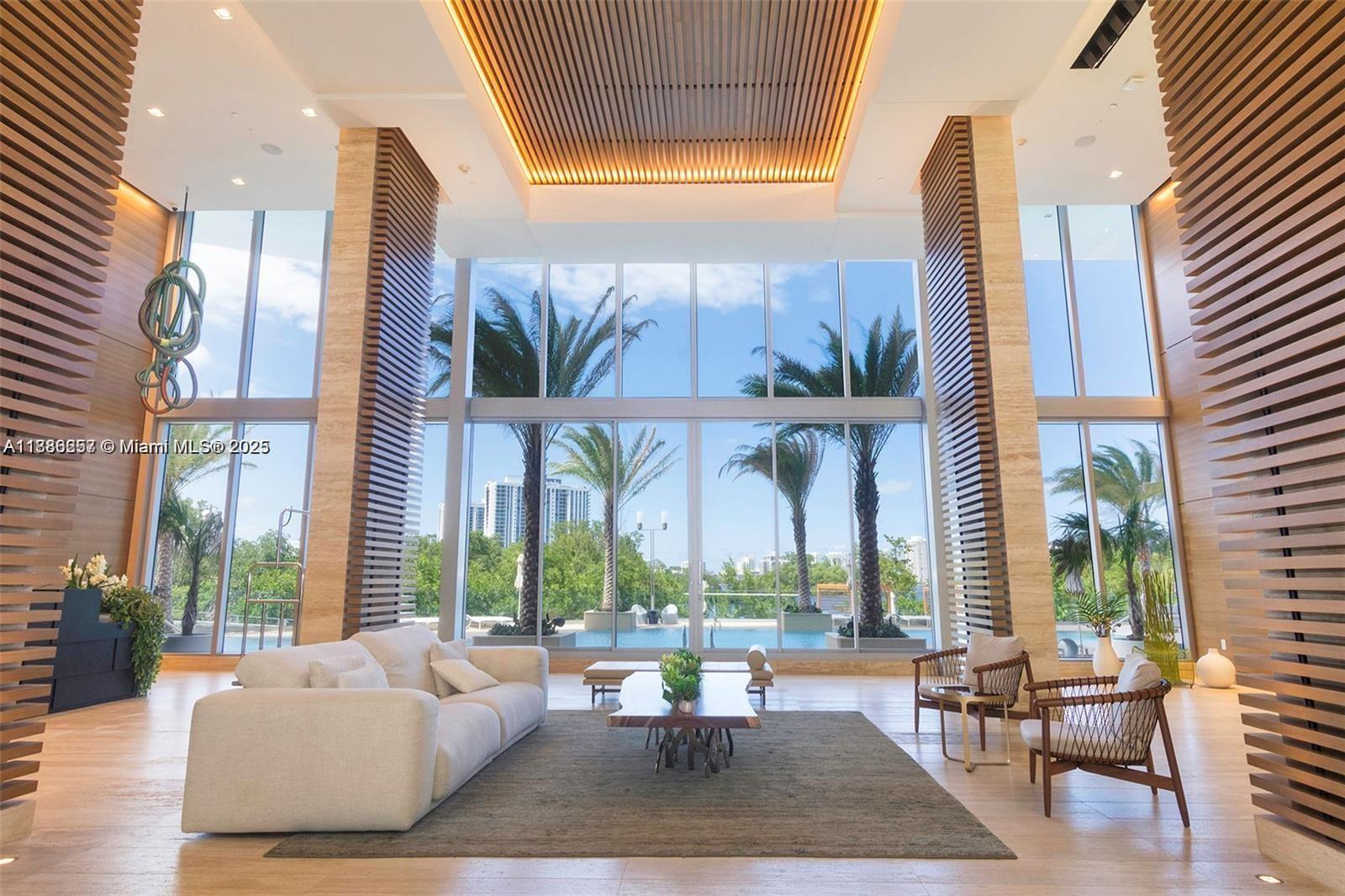 16385 Biscayne Blvd #904, North Miami Beach FL 33160