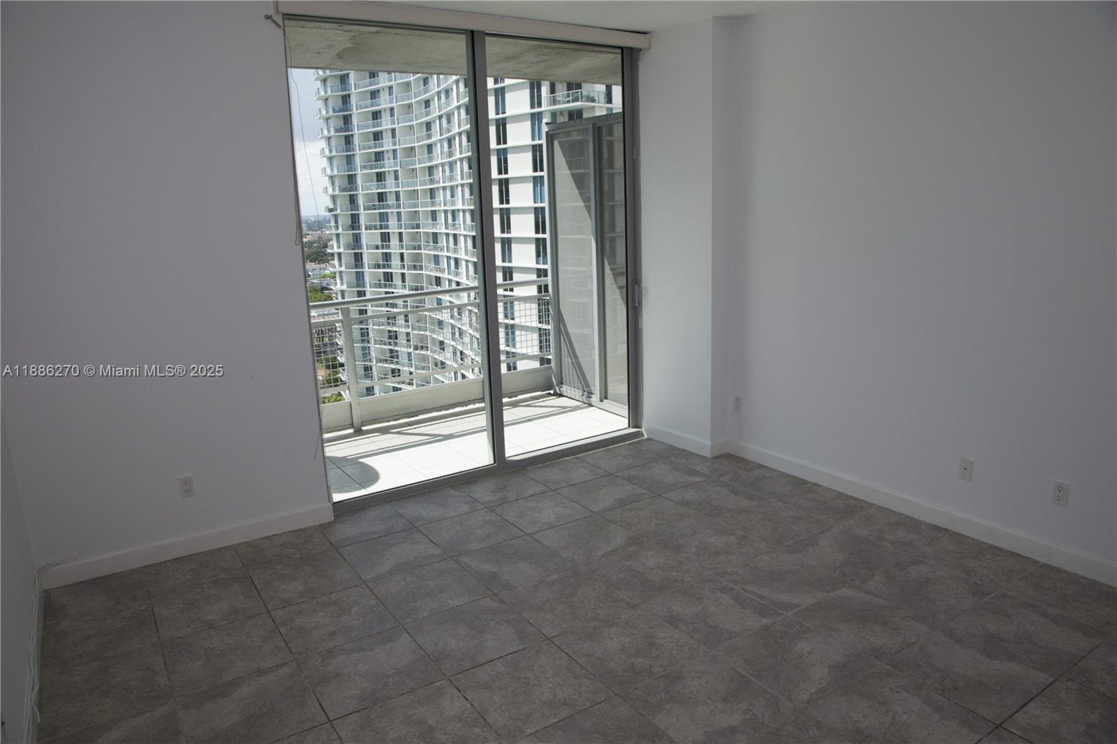 690 SW 1st Ct #2522, Miami FL 33130