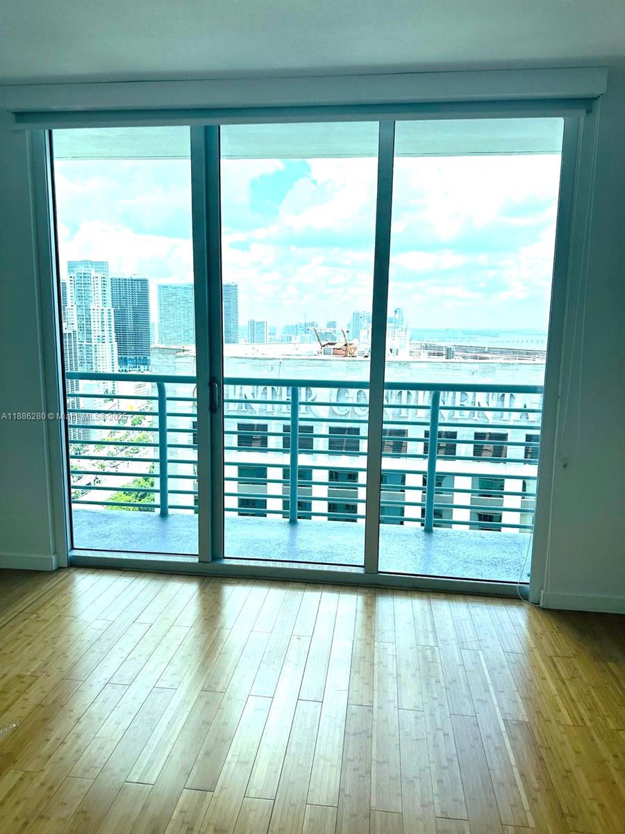 335 S Biscayne Blvd #4006, Miami FL 33131