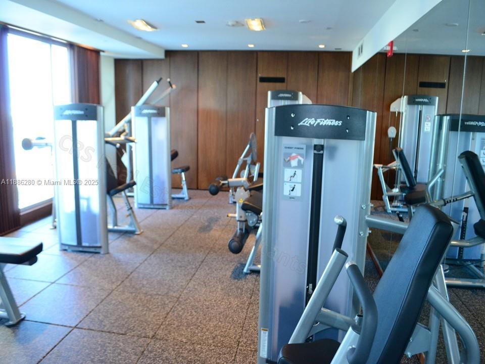 335 S Biscayne Blvd #4006, Miami FL 33131
