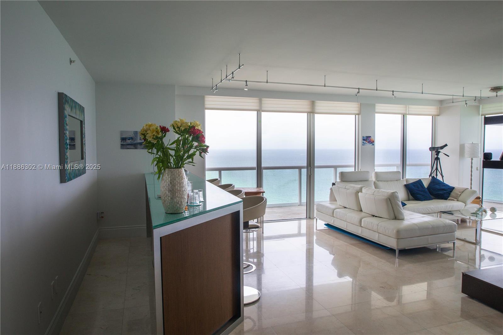 6365 Collins Ave #3201, Miami Beach FL 33141