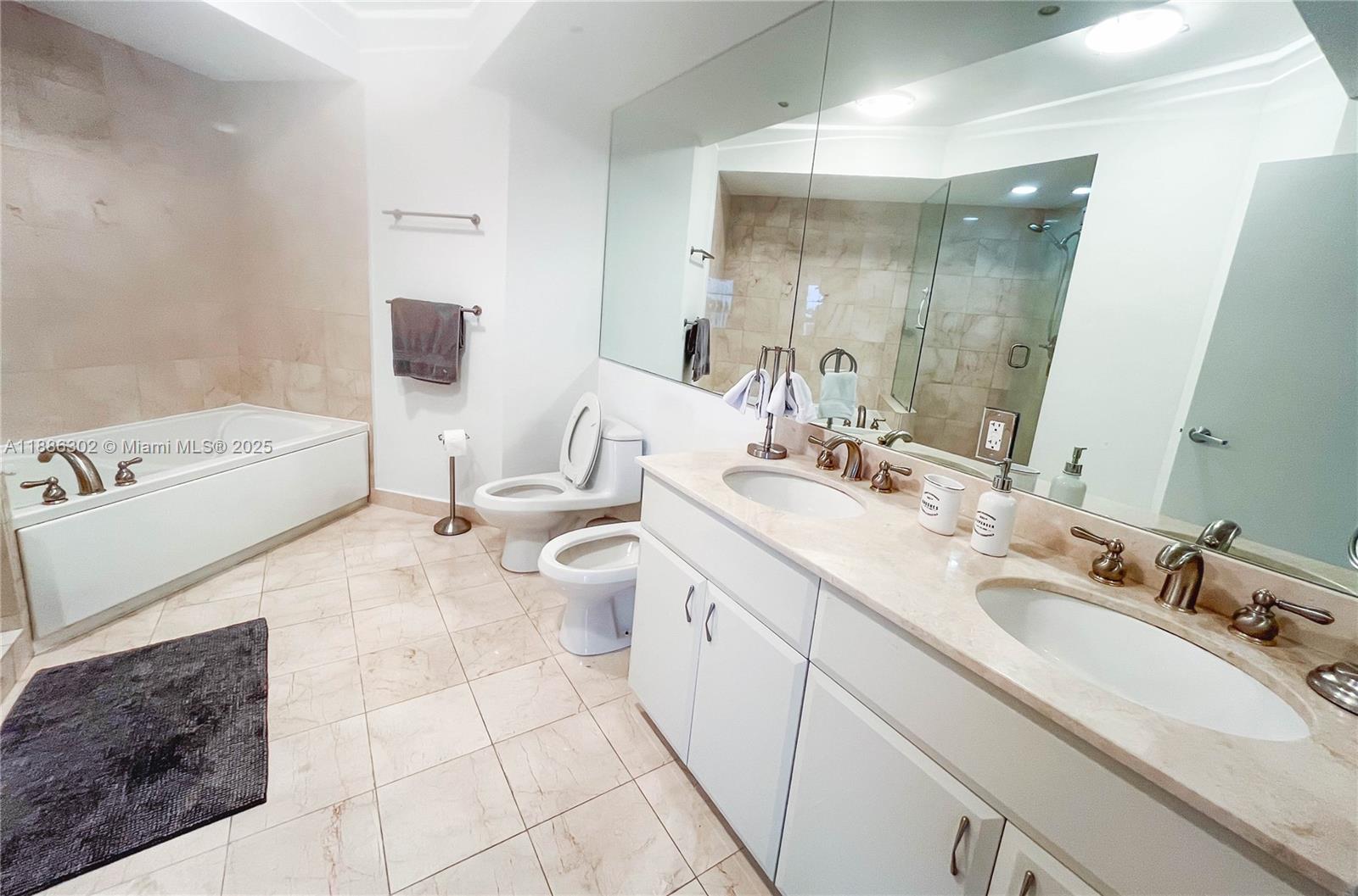 6365 Collins Ave #3201, Miami Beach FL 33141