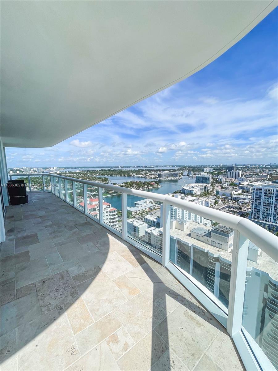 6365 Collins Ave #3201, Miami Beach FL 33141