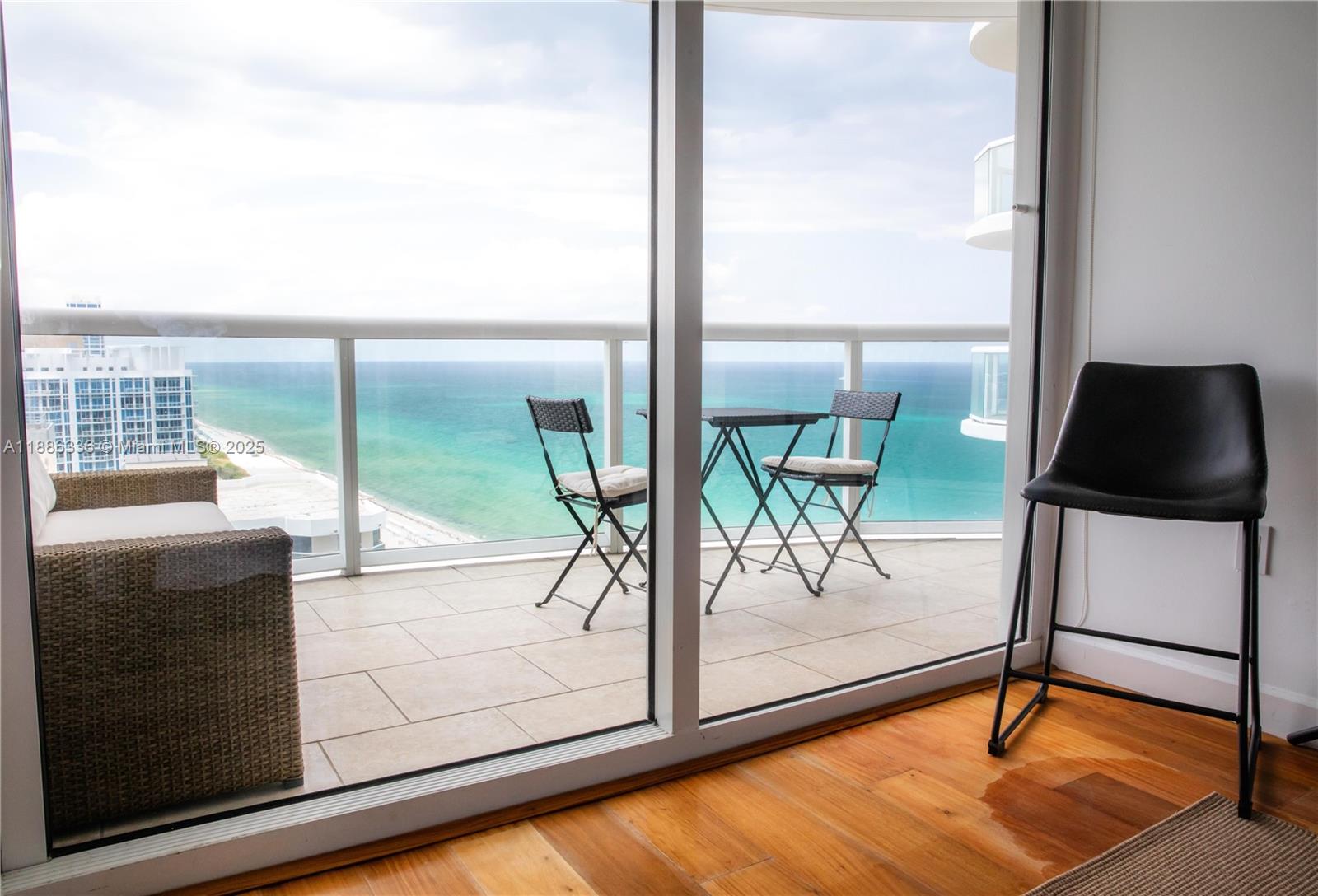6365 Collins Ave #2311, Miami Beach FL 33141