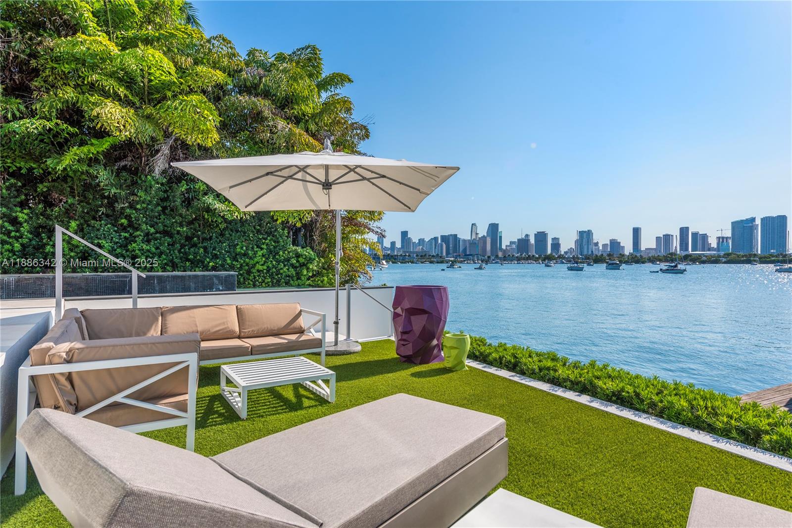 440 S Hibiscus Dr, Miami Beach FL 33139