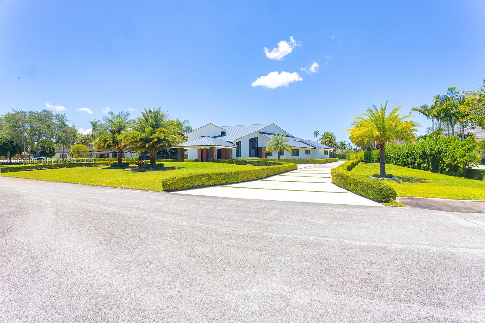10506 SW 89 Place, Miami FL 33176