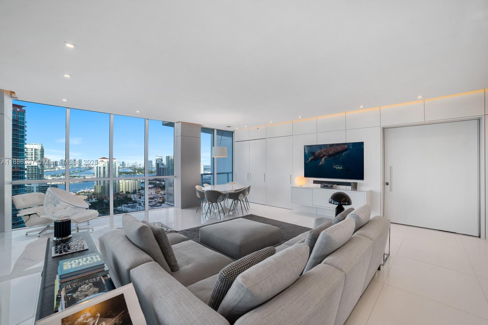 50 S Pointe Dr #2903, Miami Beach FL 33139