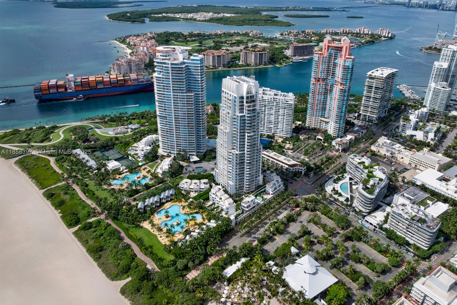 50 S Pointe Dr #2903, Miami Beach FL 33139