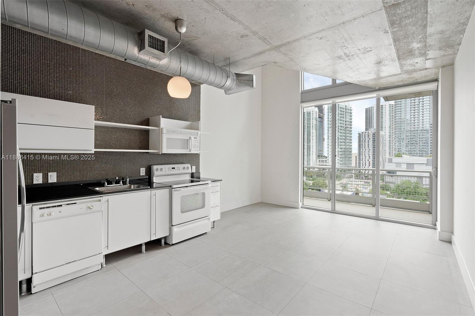 690 SW 1st Ct #1514, Miami FL 33130