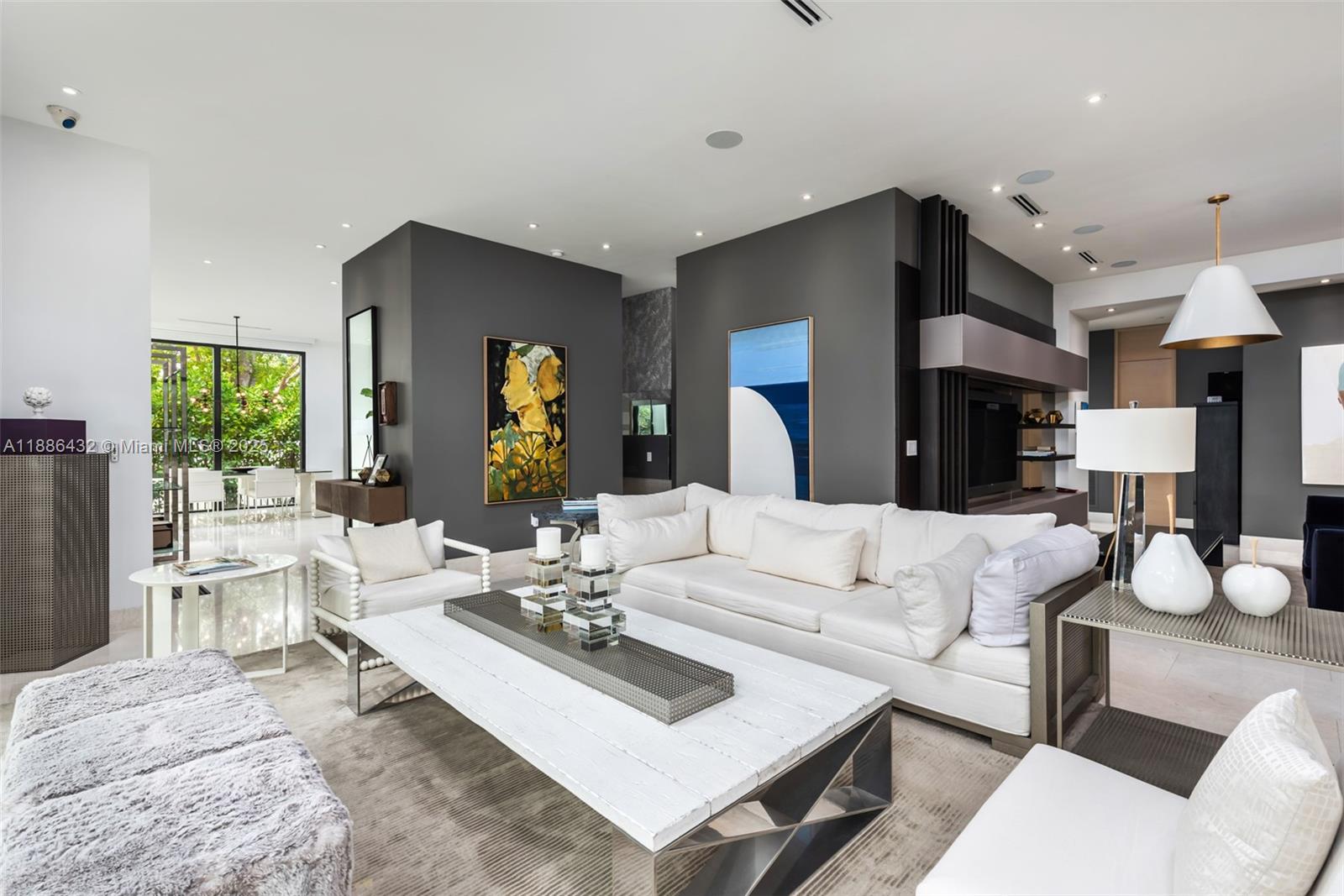 4675 NE 2nd Ave, Miami FL 33137