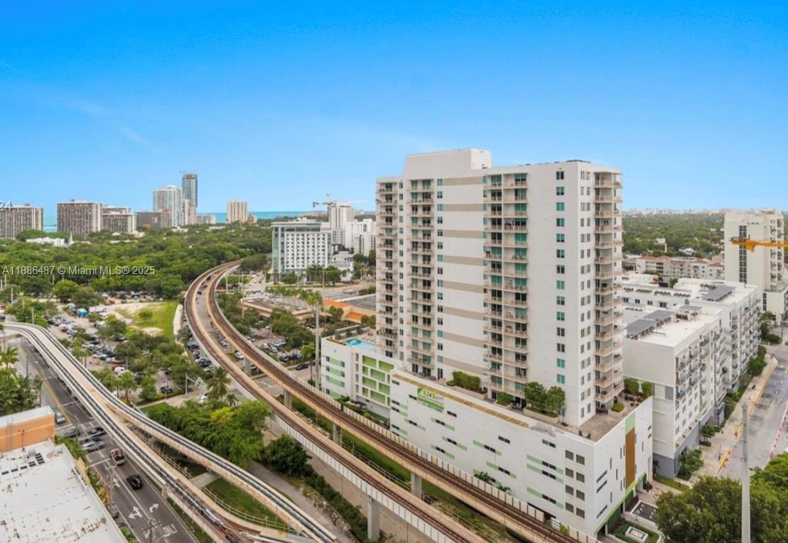 79 SW 12th St #2102-S, Miami FL 33130