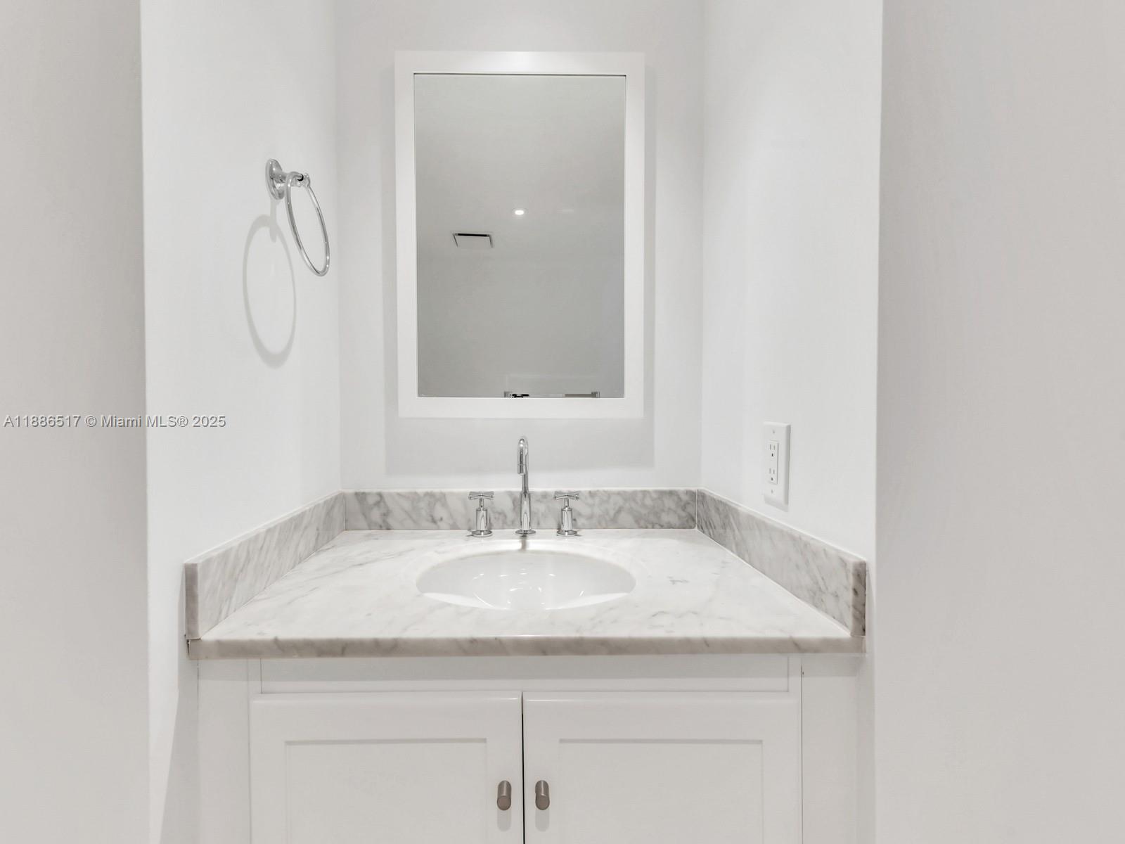 520 Brickell Key Dr #A806, Miami FL 33131
