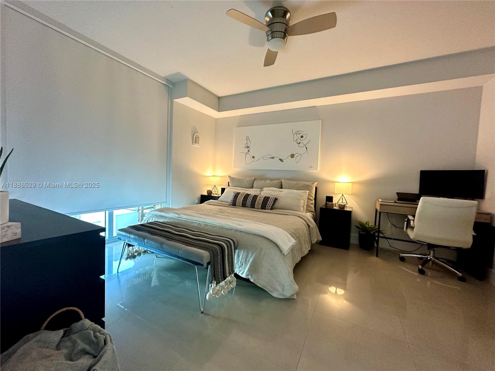 1Q. JKL,M SW 3rd St #1603, Miami FL 33130