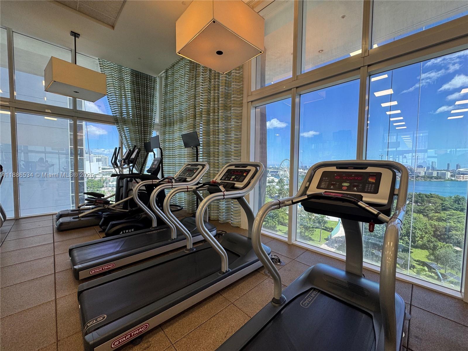 50 Biscayne Blvd #4903, Miami FL 33132